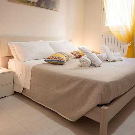 Amare Apartment Near The Sea 모노폴리 외부 사진