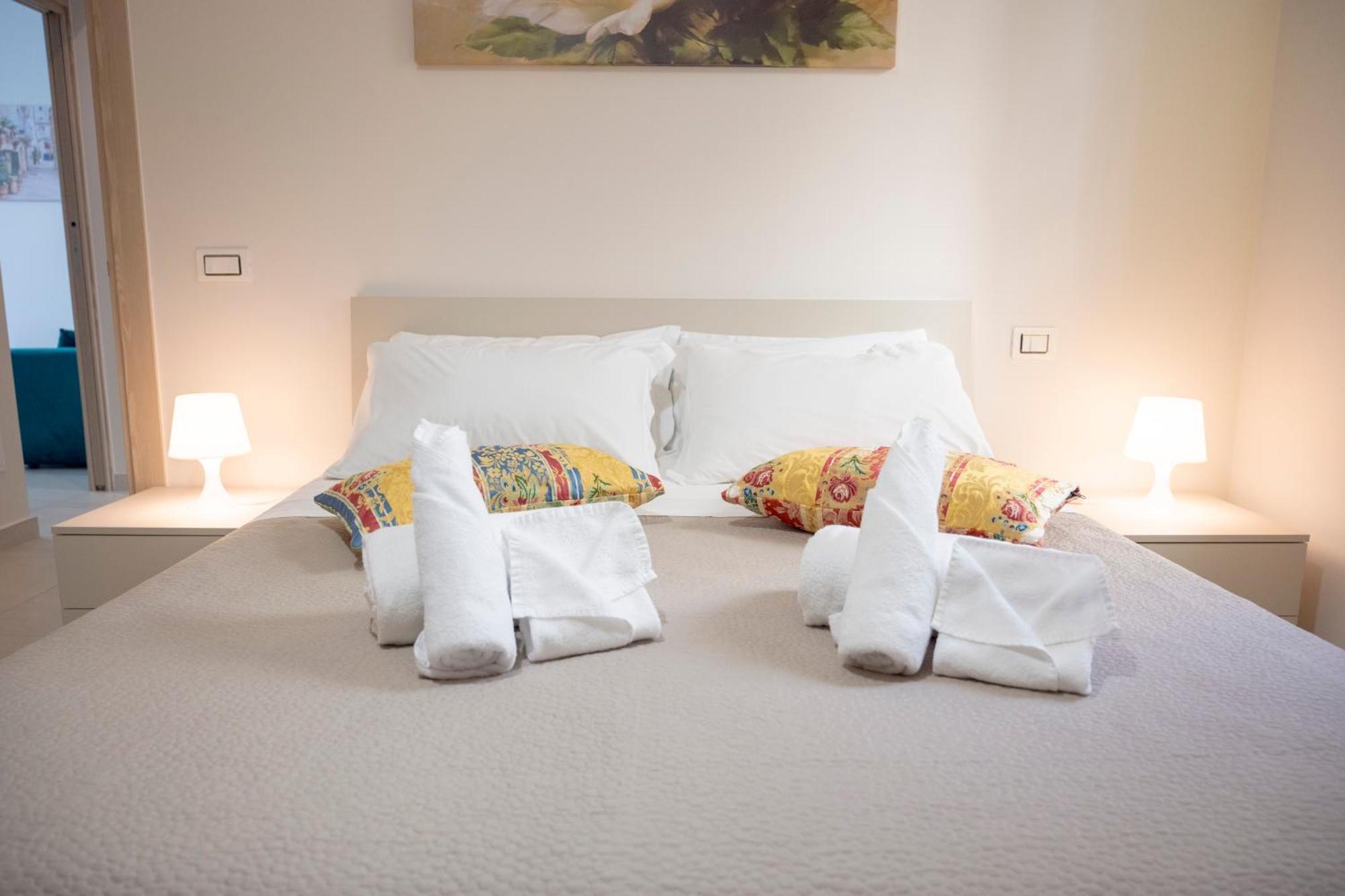 Amare Apartment Near The Sea 모노폴리 외부 사진