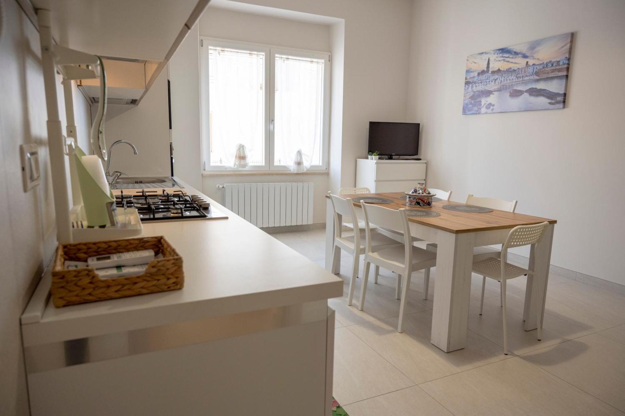 Amare Apartment Near The Sea 모노폴리 외부 사진
